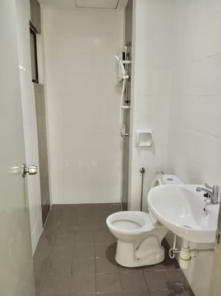 Condominium for Rent at T-Parkland - Reen Loke - Bathroom - PropertyGuru.com.my