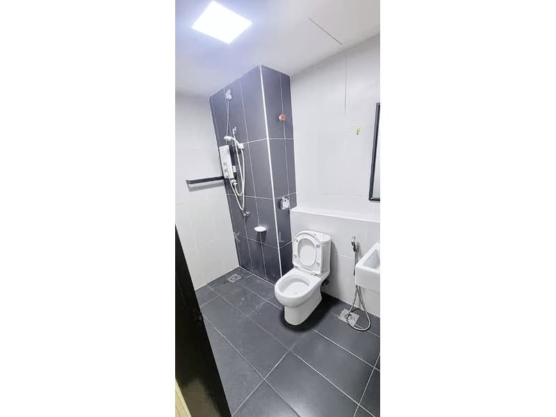 Service Residence for Rent at The Garden Residences - CK Lim - Bathroom - PropertyGuru.com.my