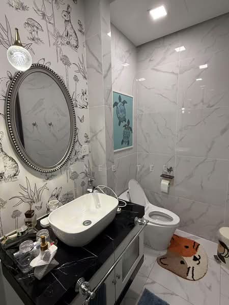 The Oval untuk Untuk Disewa - RM 30,000 /bulan, Mac 2026 - Bathroom - PropertyGuru.com.my