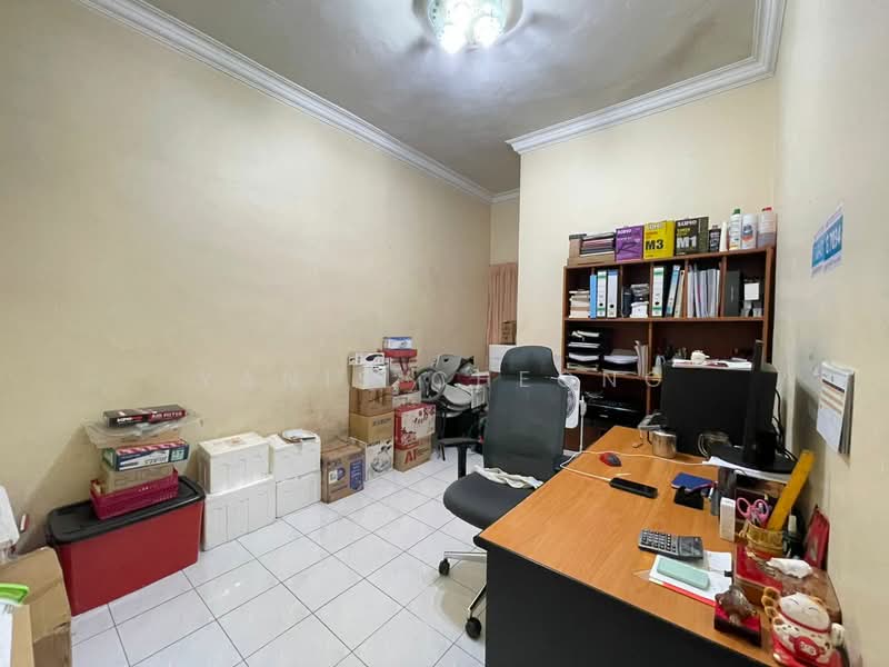 2-storey Terraced House for Sale in Taman Wangsa Permai (Kepong) - Yanis Cheong - Study - PropertyGuru.com.my