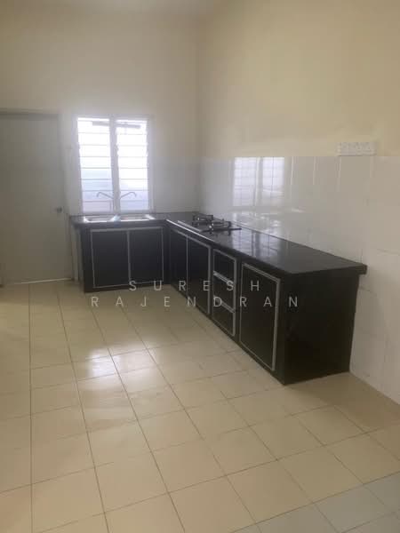 Bandar Layangkasa untuk Untuk Disewa - RM 1,700 /bulan, Mac 2026 - Kitchen - PropertyGuru.com.my