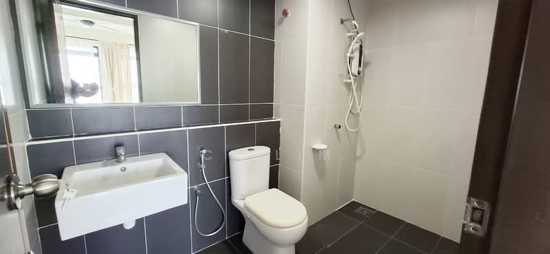 Service Residence for Rent at The Garden Residences - CK Lim - Bathroom - PropertyGuru.com.my