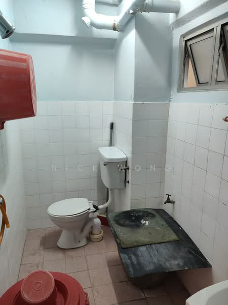 Taman Cahaya untuk Untuk Dijual - RM 300,000, Mac 2026 - Bathroom - PropertyGuru.com.my