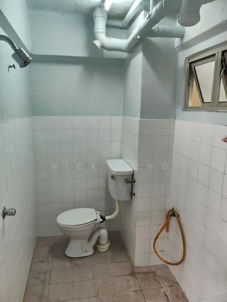 Pangsapuri untuk Dijual di Taman Cahaya - Nick Wong - Bathroom - PropertyGuru.com.my