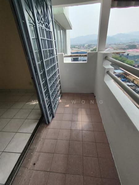 Pangsapuri untuk Dijual di Taman Cahaya - Nick Wong - Balcony - PropertyGuru.com.my