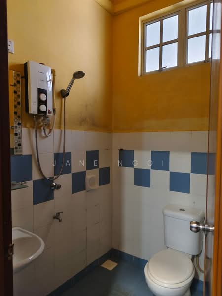 Apartment for Rent at Impian Senibong Residences - Jane Ngoi - Bathroom - PropertyGuru.com.my