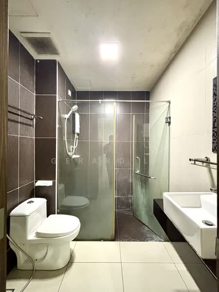 Service Residence for Rent at D'Secret Garden (Pangsapuri Kempas Indah) - Gerard Lo - Bathroom - PropertyGuru.com.my