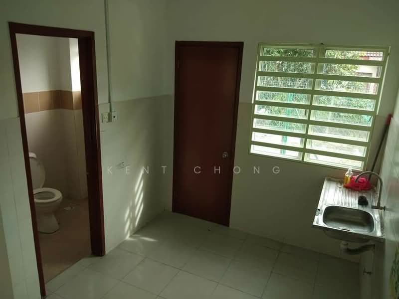 2-storey Terraced House for Sale in Taman Pelangi Semenyih (Semenyih) - Kent Chong - Bathroom - PropertyGuru.com.my