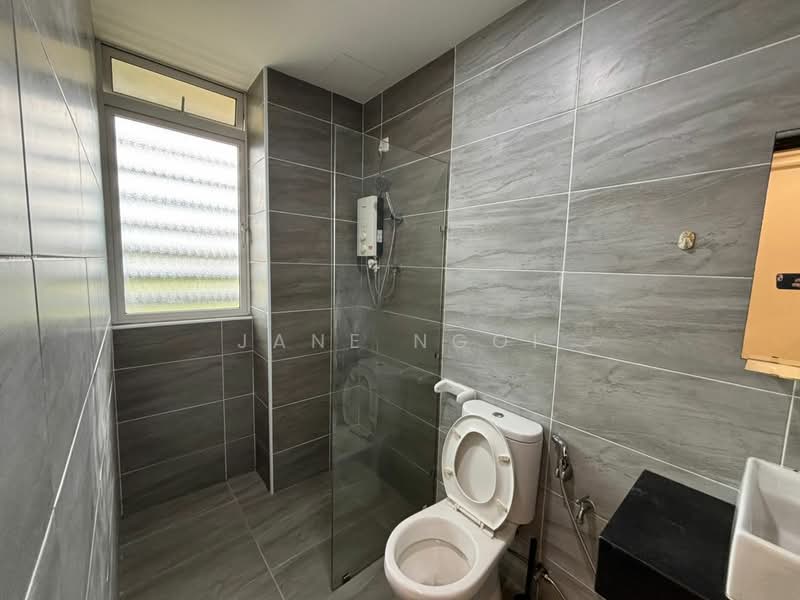 KSL Residence @ Daya untuk Untuk Disewa - RM 1,900 /bulan, Apr 2026 - Bathroom - PropertyGuru.com.my