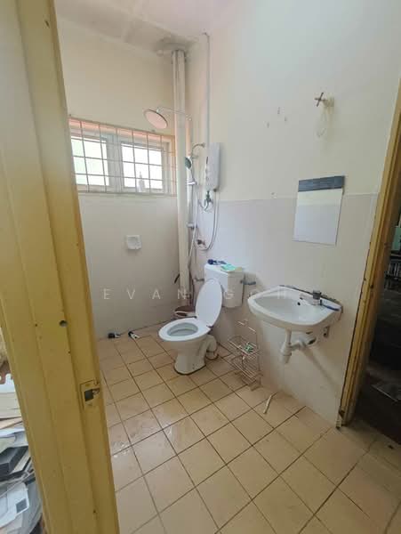Saujana Puchong SP10 untuk Untuk Dijual - RM 620,000, Mac 2026 - Bathroom - PropertyGuru.com.my