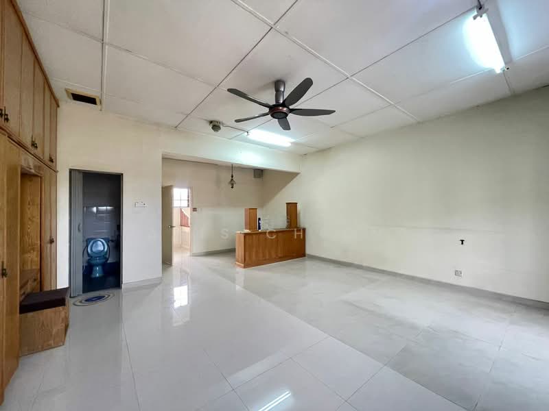 Taman Wangsa Permai untuk Untuk Dijual - RM 780,000, Mac 2026 - Living Room - PropertyGuru.com.my