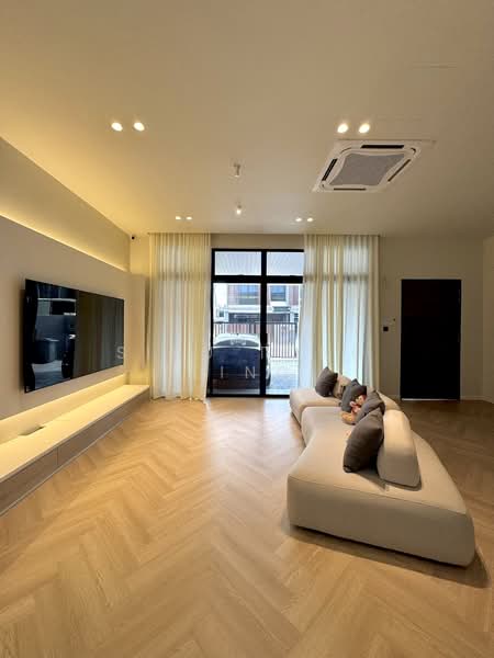 2-storey Terraced House for Sale in Puteri Harbour (Iskandar Puteri (Nusajaya)) - Siau Tong Ling - Living Room - PropertyGuru.com.my