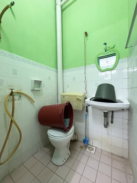 Bukit Baldwin 2 Storey Terrace Endlot - Next to Padang untuk Untuk Dijual - RM 280,000, Mac 2026 - Bathroom 2 - PropertyGuru.com.my