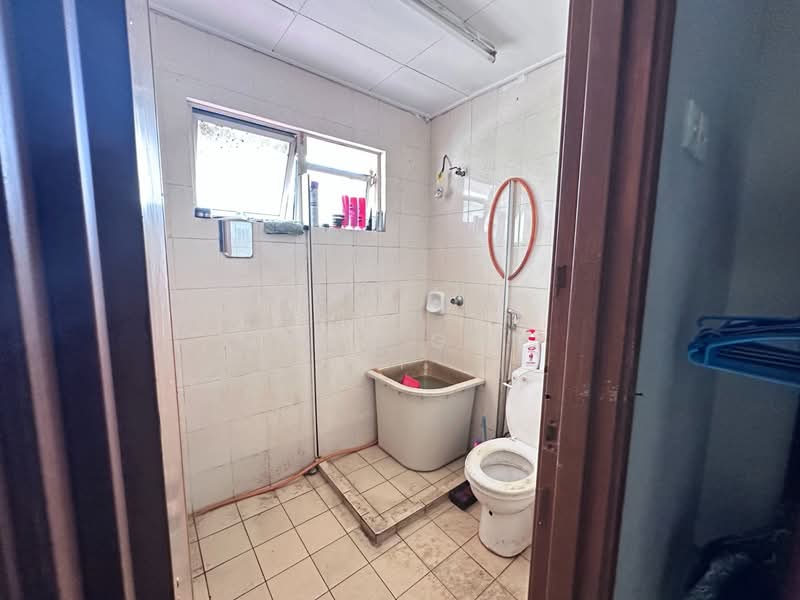 Rumah Teres 2 Tingkat untuk Dijual di Puchong Utama (Seksyen 1) (Puchong) - Evan Goh - Bathroom - PropertyGuru.com.my