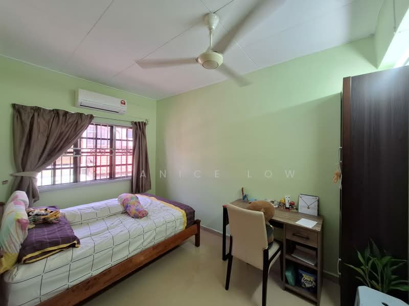 2-storey Terraced House for Sale in Saujana Puchong (Puchong) - Shanice Low - Bedroom - PropertyGuru.com.my