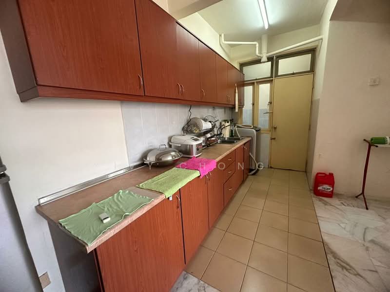 Apartment for Sale at Kiambang Apartment - Ivy Chong - Kitchen - PropertyGuru.com.my
