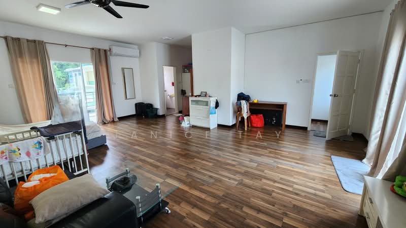 Taman Hilltop Perdana untuk Untuk Dijual - RM 1,680,000, Mac 2026 - Living Room - PropertyGuru.com.my