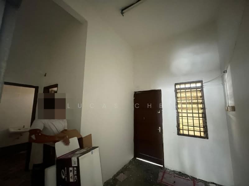 Shop / Office for Sale in Tambun (Perak) - Lucas Chen - Interior - PropertyGuru.com.my