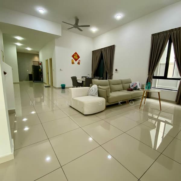 Cluster House for Sale in Johor Bahru (Johor) - Mannics Koo - Living Room - PropertyGuru.com.my