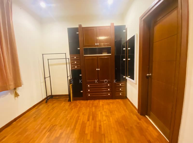 For Sale - Meru Valley Golf