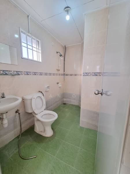 2-storey Terraced House for Rent in Taman Putra Prima (Puchong) - Evan Goh - Bathroom - PropertyGuru.com.my