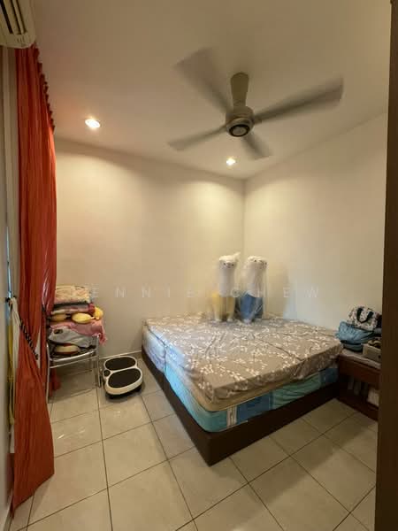 2-storey Terraced House for Sale in Taman Impian Emas (Skudai) - Jennie Chew - Bedroom - PropertyGuru.com.my