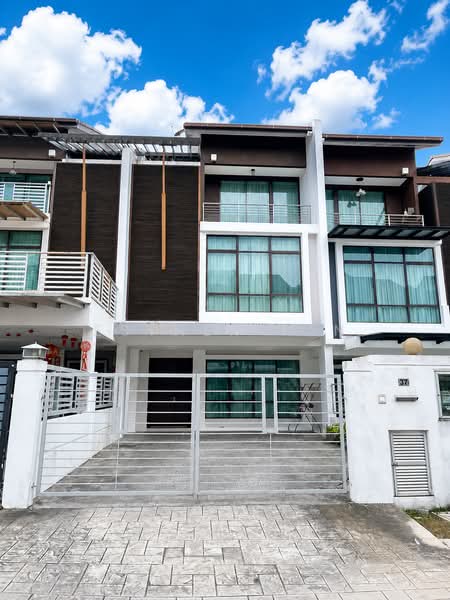 Terraced House for Rent in Batu Caves (Selangor) - Esther Tan - Exterior - PropertyGuru.com.my