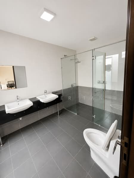 Terraced House for Rent in Batu Caves (Selangor) - Esther Tan - Bathroom - PropertyGuru.com.my