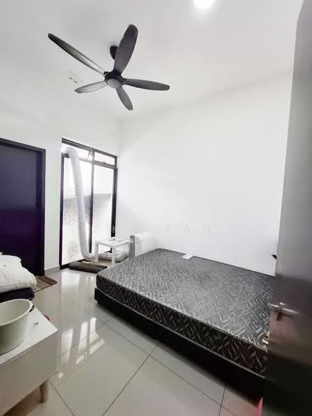 2-storey Terraced House for Sale in Taman Seri Austin (Tebrau) - Sky Tan - Bedroom - PropertyGuru.com.my