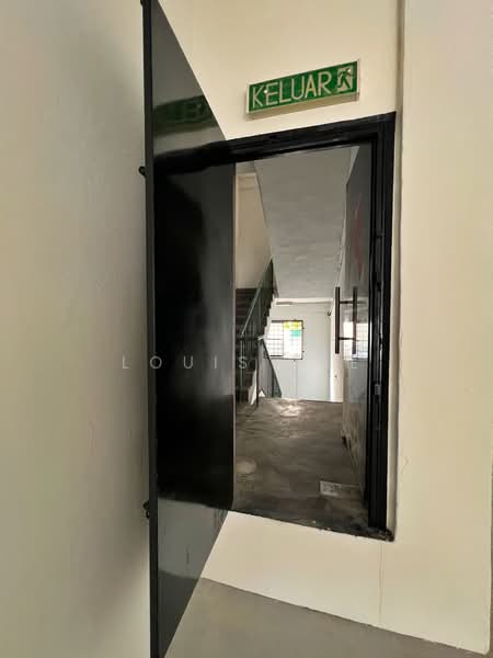 Shop for Rent in Cheras Business Centre (Kuala Lumpur) - Louis Tee - Corridor - PropertyGuru.com.my