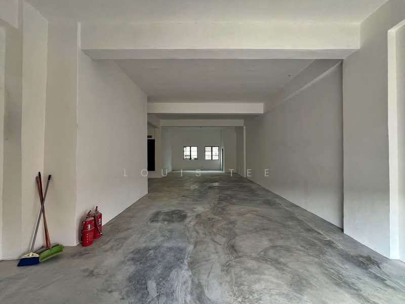 Shop for Rent in Cheras Business Centre (Kuala Lumpur) - Louis Tee - Interior - PropertyGuru.com.my
