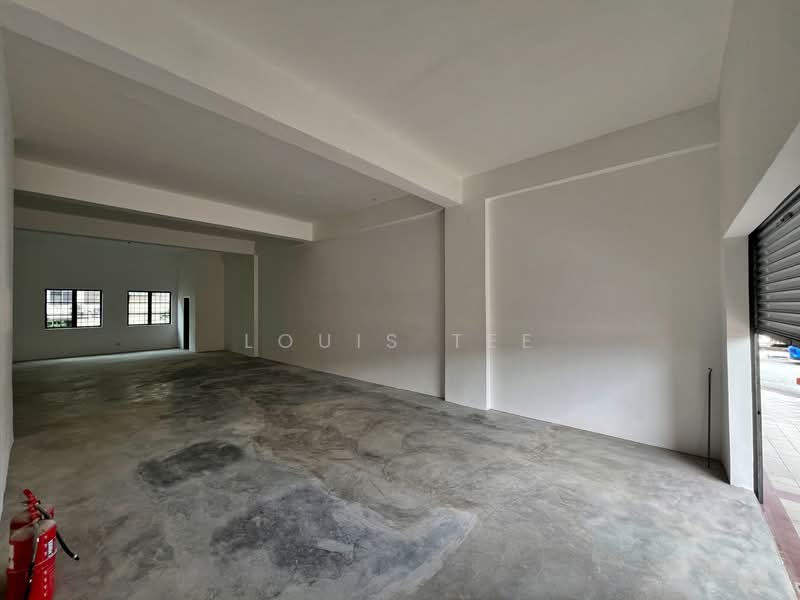 Shop for Rent in Cheras Business Centre (Kuala Lumpur) - Louis Tee - Interior - PropertyGuru.com.my