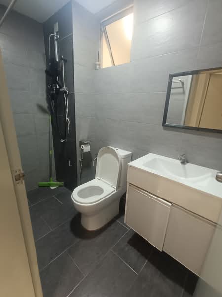 Condominium for Sale at Platinum OUG Residence - L.T Tan - Bathroom - PropertyGuru.com.my