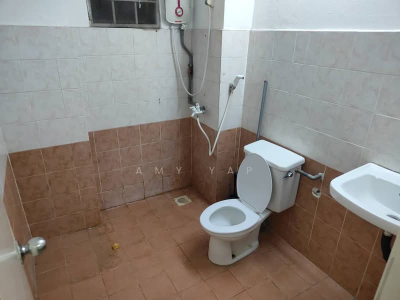 Condominium for Rent at Menara D'sara - Amy Yap - Bathroom - PropertyGuru.com.my