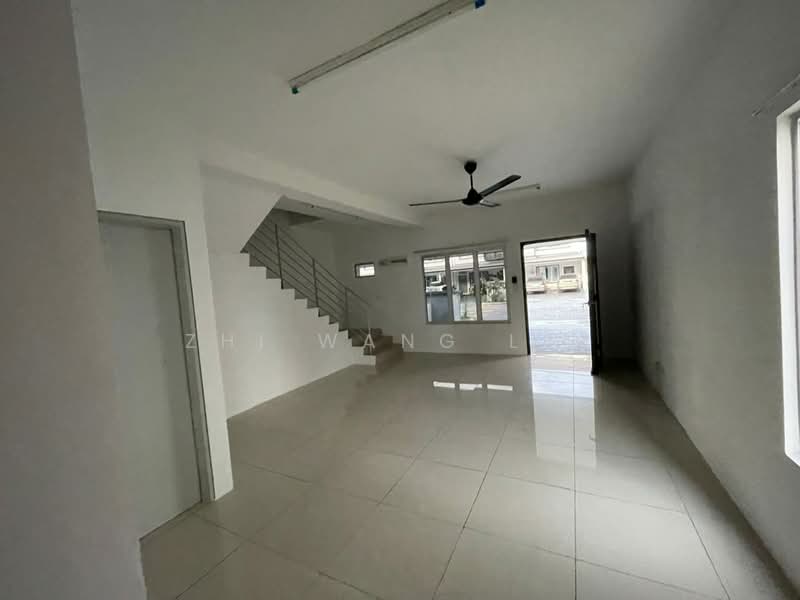 Terraced House for Sale in Kuala Selangor (Selangor) - Zhi Wang Lim - Living Room - PropertyGuru.com.my