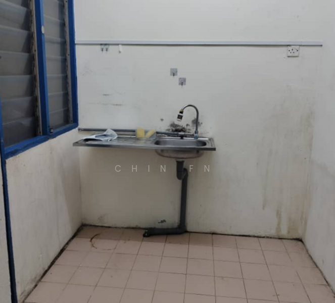 Rumah Pangsa Sutera Wangi untuk Untuk Dijual - RM 135,000, Apr 2026 - Kitchen - PropertyGuru.com.my