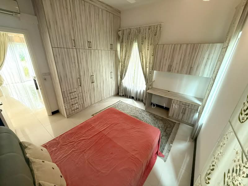 Bungalow for Sale in Setia Eco Park (Setia Alam) - Sa'a Nordin - Bedroom - PropertyGuru.com.my