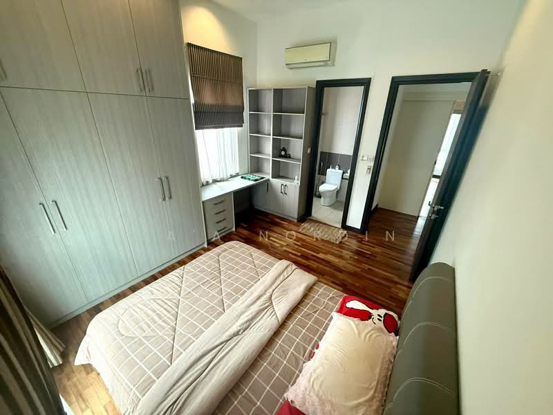 Bungalow for Sale in Setia Eco Park (Setia Alam) - Sa'a Nordin - Bedroom - PropertyGuru.com.my