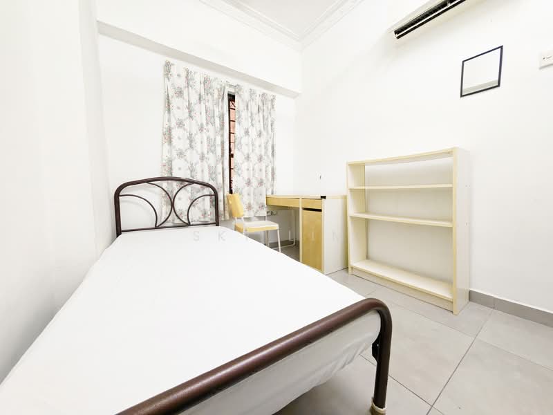 Kondominium untuk Disewa di Vista Komanwel C - Sky Lim - Bedroom - PropertyGuru.com.my