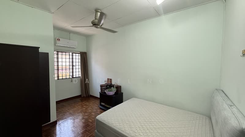 Rumah Teres 2-Tingkat untuk Dijual di Taman Juara Jaya (Cheras) - Daniel Ng - Bedroom - PropertyGuru.com.my