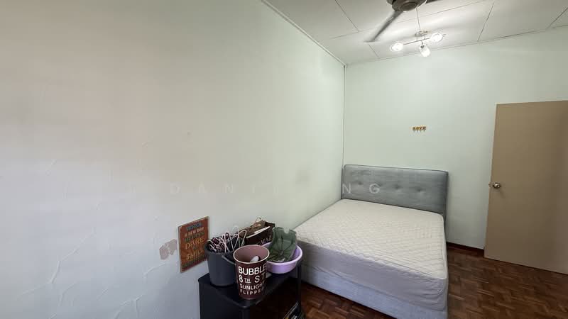 Rumah Teres 2-Tingkat untuk Dijual di Taman Juara Jaya (Cheras) - Daniel Ng - Bedroom - PropertyGuru.com.my