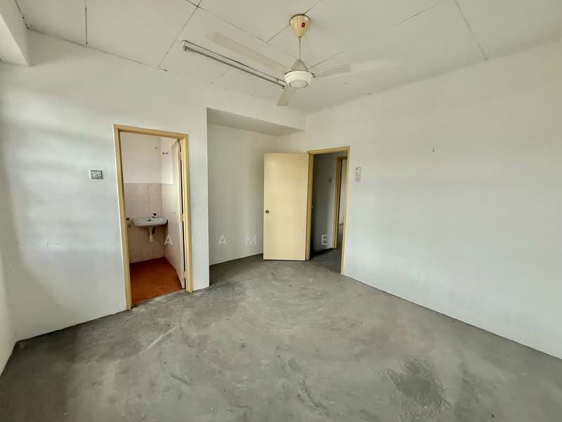 Terraced House for Sale in Sungai Buloh (Selangor) - Adam Pern - Interior - PropertyGuru.com.my