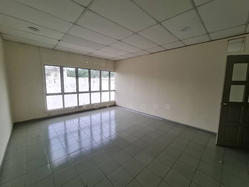 Terrace Factory for Rent in TAMAN PUCHONG UTAMA (Puchong) - Jack Wong - Living Room - PropertyGuru.com.my