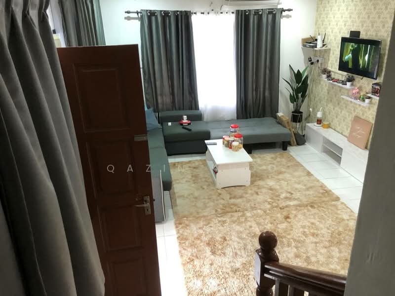 2-storey Terraced House for Sale in Bercham (Ipoh) - Qazin Khoo - Living Room - PropertyGuru.com.my