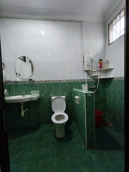 Bungalow for Sale in Taman Universiti (Skudai) - Eva Siow - Bathroom - PropertyGuru.com.my