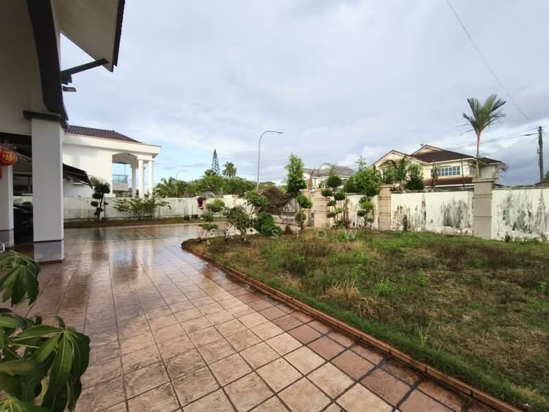 Bungalow for Sale in Taman Universiti (Skudai) - Eva Siow - Exterior - PropertyGuru.com.my