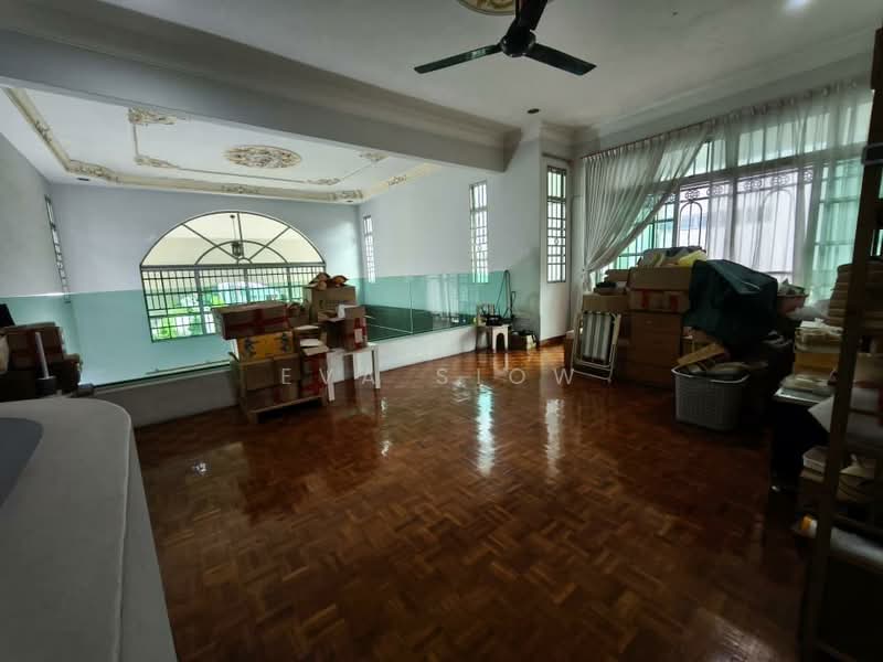 Bungalow for Sale in Taman Universiti (Skudai) - Eva Siow - Living Room - PropertyGuru.com.my