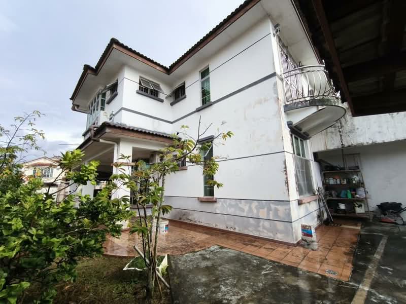 Bungalow for Sale in Taman Universiti (Skudai) - Eva Siow - Exterior - PropertyGuru.com.my