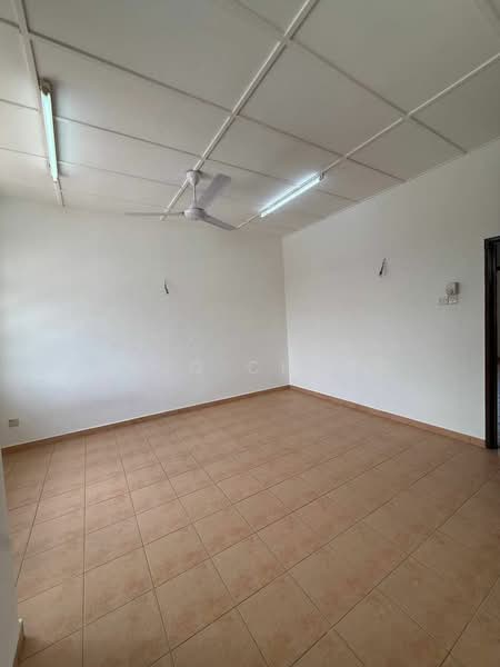 Taman Setia Indah untuk Untuk Disewa - RM 2,350 /bulan, Mac 2026 - Interior - PropertyGuru.com.my