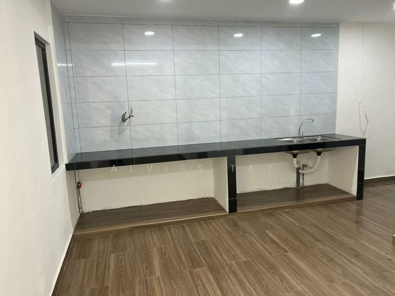 1-storey Terraced House for Sale in Taman Aman (Senai) - Alviss Tay - Kitchen - PropertyGuru.com.my